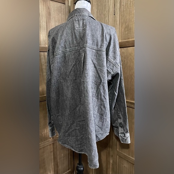 NWT Men’s SO GOOD FOR LIFE Button Down. - Picture 4 of 5